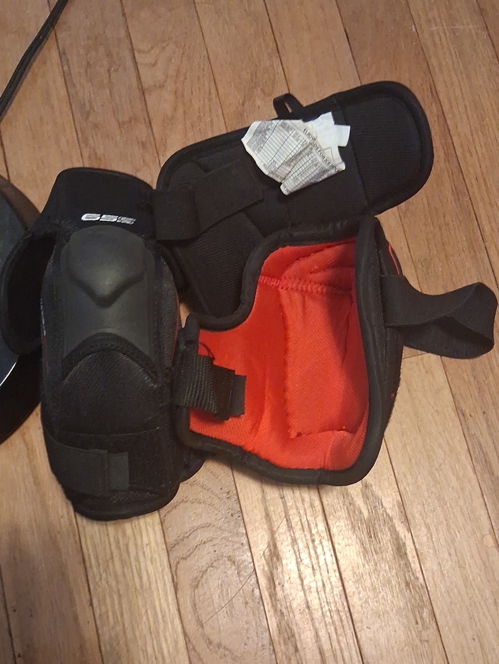 easton stealth 65s ice hockey elbow pads junior m ages 10-11